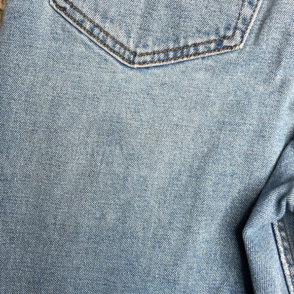 Abercrombie & Fitch The ‘90s Slim Straight Ultra High Rise Jeans - Picture 8 of 8